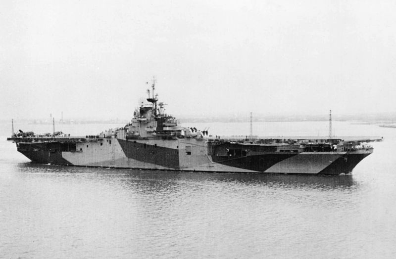 服役不久的安提坦號。攝於1945年