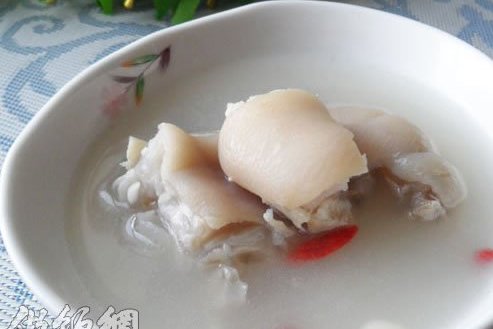杏仁豬蹄湯