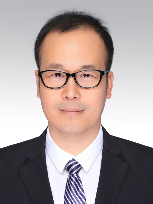 程磊(浙江省溫州市甌海區統計局黨組成員、副局長) 程磊(浙江省溫州市甌海區統計局黨組成員、副局長)