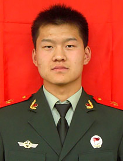 張磊(新疆武警兵團指揮部一級士官)