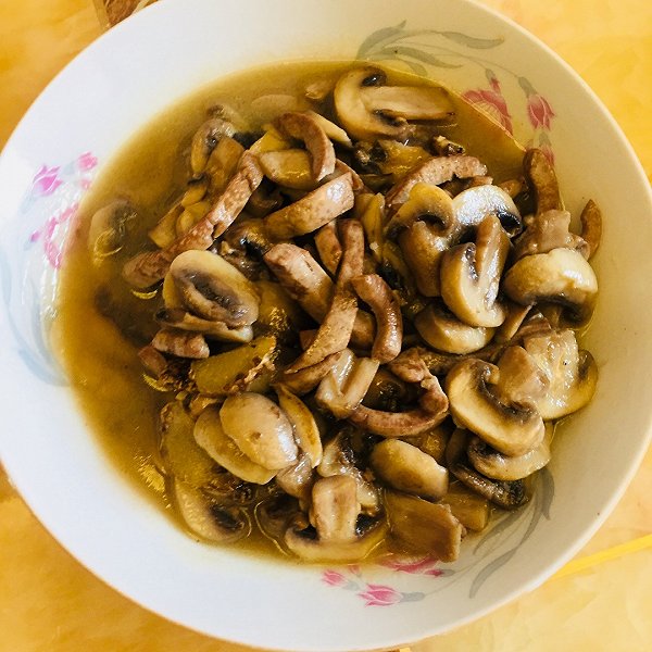 蘑菇炒豬腰