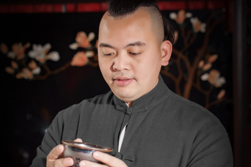 李學有(建窯建盞燒制技藝代表性傳承人) 李學有(建窯建盞燒制技藝代表性傳承人)