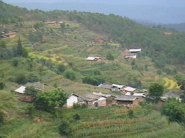 凹皮村 凹皮村