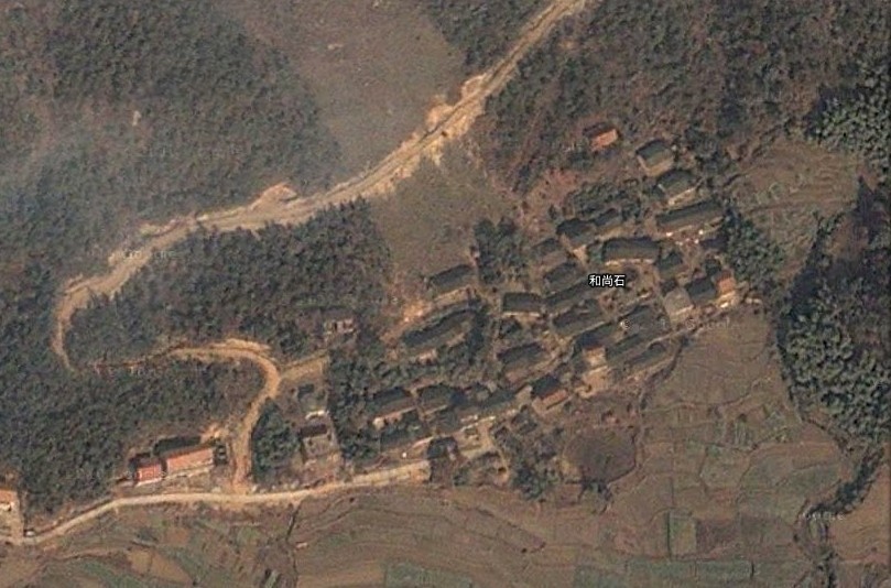 東沖村和尚石衛星地圖