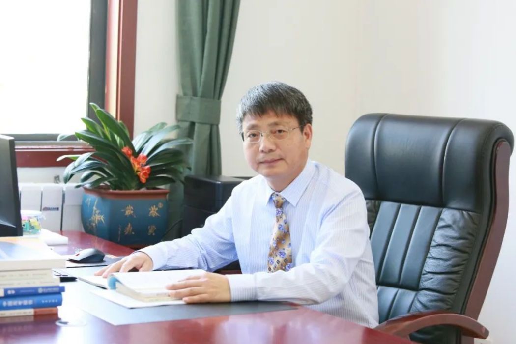 李桂強(徐州市侯集高級中學校長、黨委書記) 李桂強(徐州市侯集高級中學校長、黨委書記)