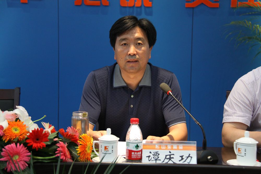 譚慶功(山東省臨沂市政協副主席、黨組成員) 譚慶功(山東省臨沂市政協副主席、黨組成員)