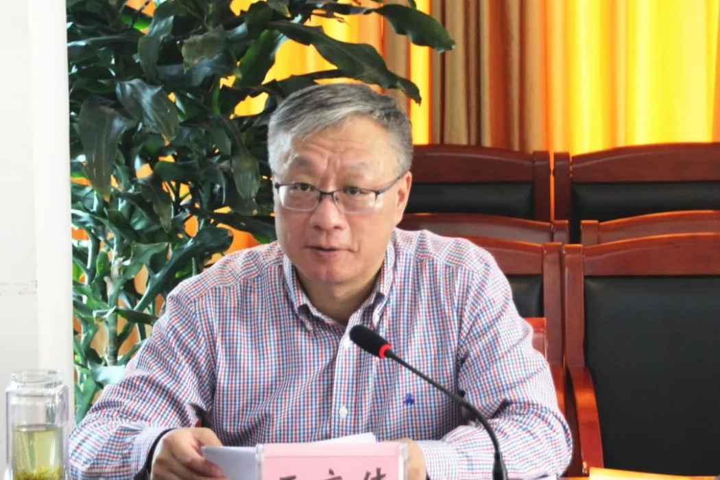 王慶偉(江蘇省揚州市邗江區人民政府副區長、代理區長) 王慶偉(江蘇省揚州市邗江區人民政府副區長、代理區長)