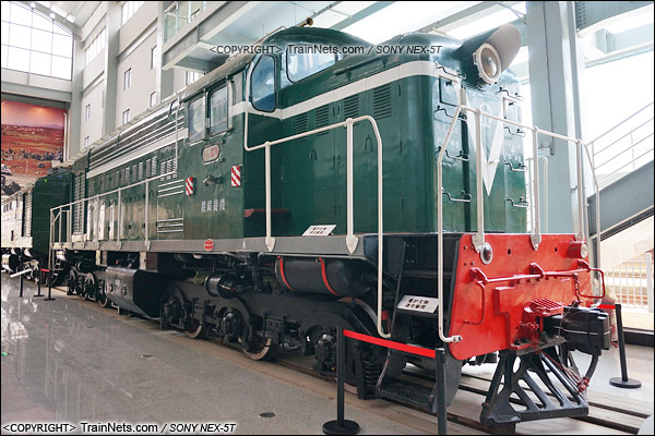 保存在雲南鐵路博物館的東風2型3279號機車