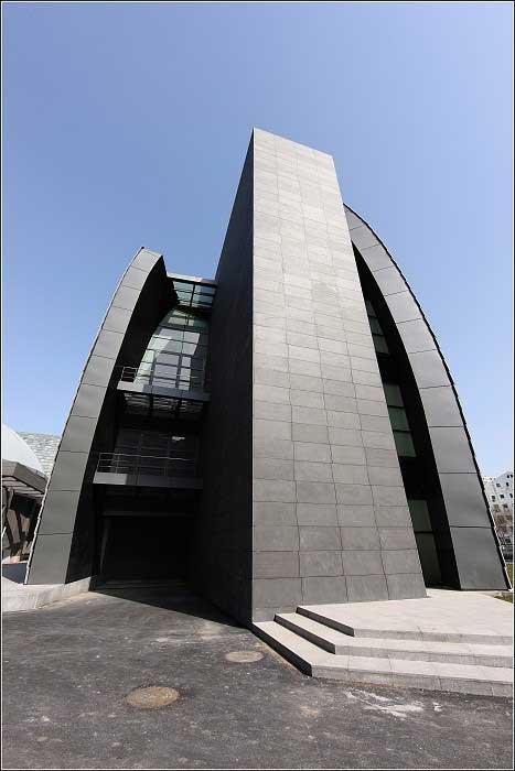 磯崎新設計的中央美院美術館