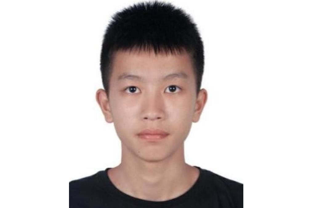 郭嘉輝(中國滑板運動員) 郭嘉輝(中國滑板運動員)