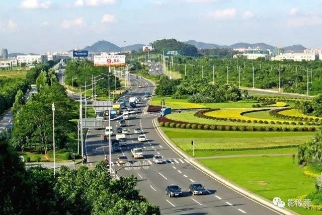 環城大道(中國廣東省茂名市信宜市錢排鎮環城大道) 環城大道(中國廣東省茂名市信宜市錢排鎮環城大道)