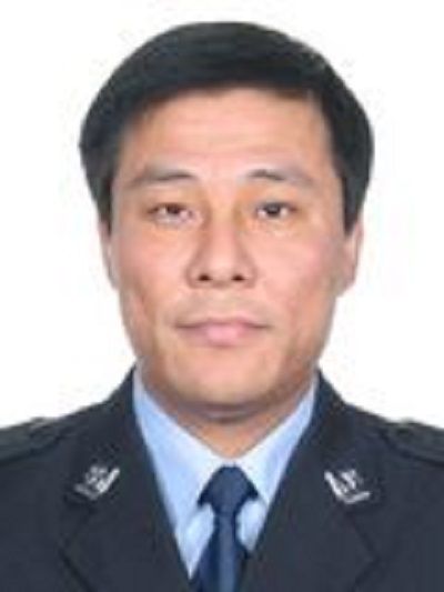 楊志華(上海市公安局普陀分局刑偵支隊原四級警長) 楊志華(上海市公安局普陀分局刑偵支隊原四級警長)