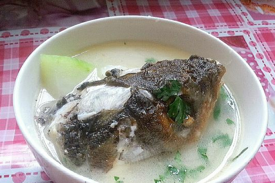 冬瓜魚頭煲 冬瓜魚頭煲
