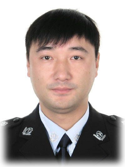 李鑫龍(遼寧省高級人民法院原黨組成員、省紀委監委駐省高級人民法院紀檢監察組原組長) 李鑫龍(遼寧省高級人民法院原黨組成員、省紀委監委駐省高級人民法院紀檢監察組原組長)