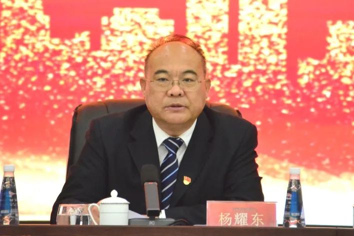 楊耀東(魯銀投資集團股份有限公司黨委書記、董事長) 楊耀東(魯銀投資集團股份有限公司黨委書記、董事長)