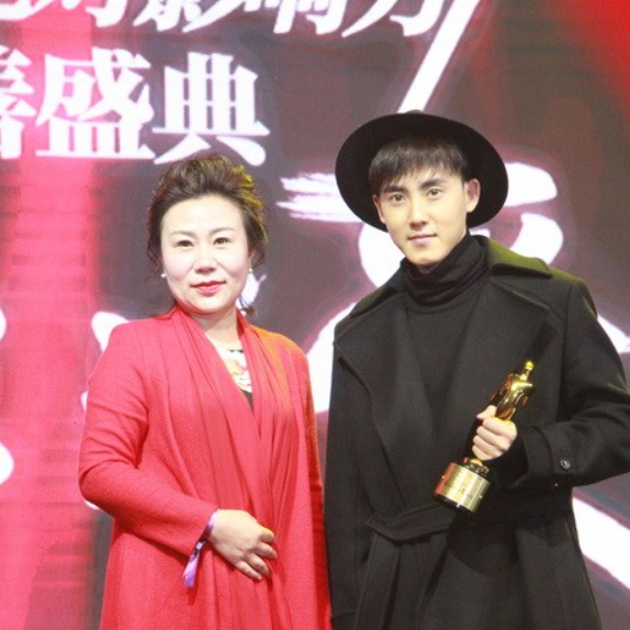 張睿(中國內地影視男演員、流行樂歌手、主持人) 張睿(中國內地影視男演員、流行樂歌手、主持人)