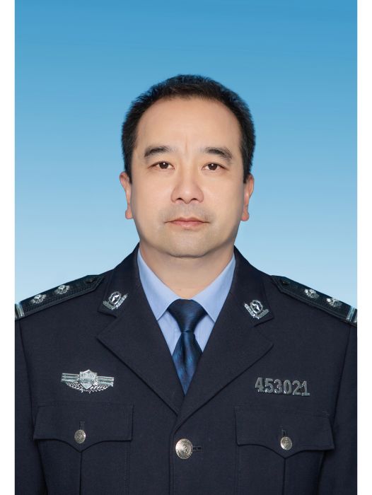 吳濤(廣西龍勝各族自治縣人民檢察院黨組成員、辦公室主任) 吳濤(廣西龍勝各族自治縣人民檢察院黨組成員、辦公室主任)
