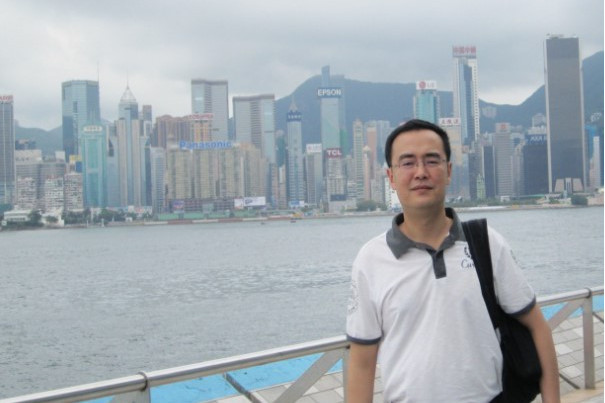 沈立明(深圳大學生命科學學院副教授) 沈立明(深圳大學生命科學學院副教授)