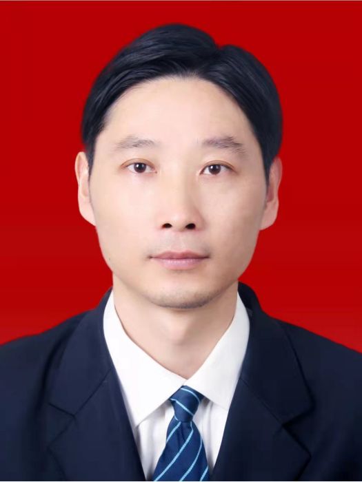李永強(浙江省寧波市奉化區教育局黨委委員、副局長) 李永強(浙江省寧波市奉化區教育局黨委委員、副局長)