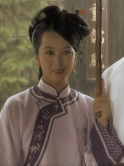 夏夫人(2011年電視劇《新還珠格格》及衍生作品中的角色) 夏夫人(2011年電視劇《新還珠格格》及衍生作品中的角色)