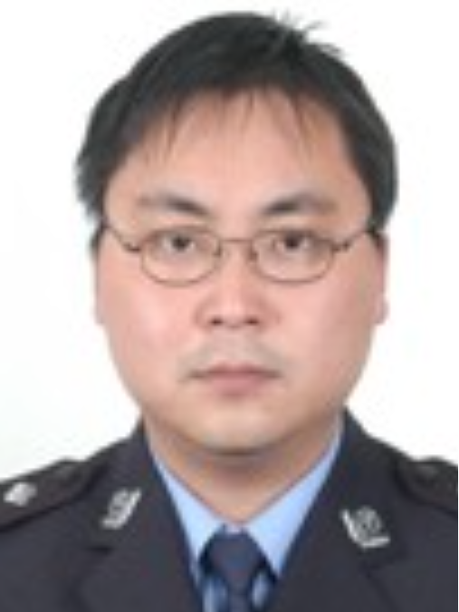 李震(浙江省杭州市濱江區公安分局黨委委員、常務副局長、二級高級警長) 李震(浙江省杭州市濱江區公安分局黨委委員、常務副局長、二級高級警長)