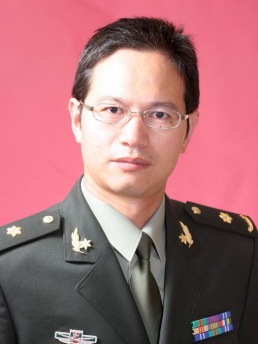 李軍輝(長海醫院整形外科副教授) 李軍輝(長海醫院整形外科副教授)