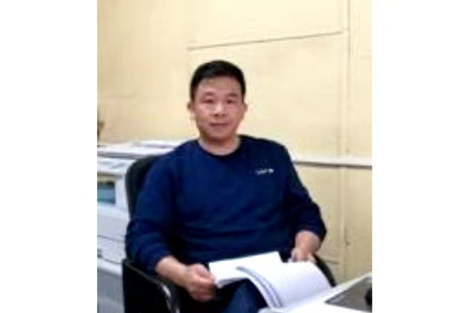 李常寶(山西師範大學歷史與旅遊文化學院教授,研究生導師、石河子大學文學藝術學院執行所長) 李常寶(山西師範大學歷史與旅遊文化學院教授,研究生導師、石河子大學文學藝術學院執行所長)