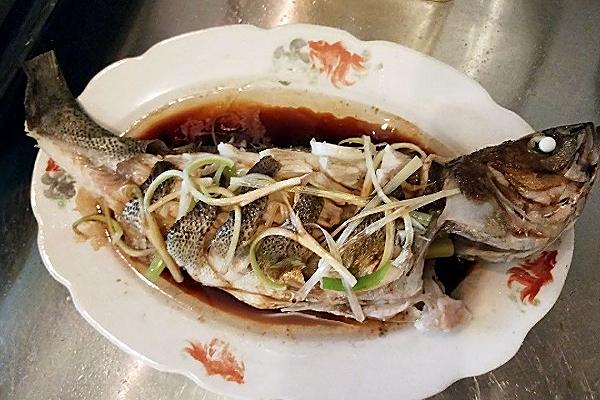 油潑鱸魚 油潑鱸魚