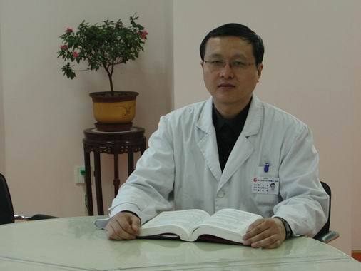 董大明(骨外科三病房副主任) 董大明(骨外科三病房副主任)