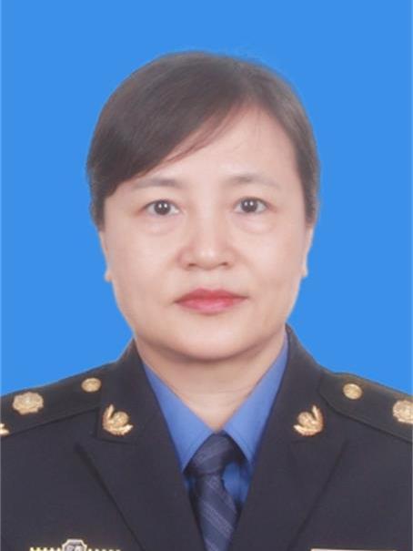 黃文軍(廣西壯族自治區南寧市青秀區城市管理局黨組成員、城管隊常務副隊長) 黃文軍(廣西壯族自治區南寧市青秀區城市管理局黨組成員、城管隊常務副隊長)