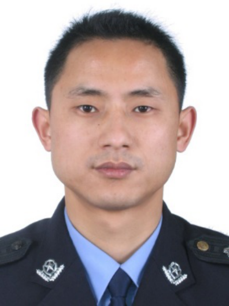 蘇承剛(重慶市公安局北碚區分局黨委委員、副局長) 蘇承剛(重慶市公安局北碚區分局黨委委員、副局長)