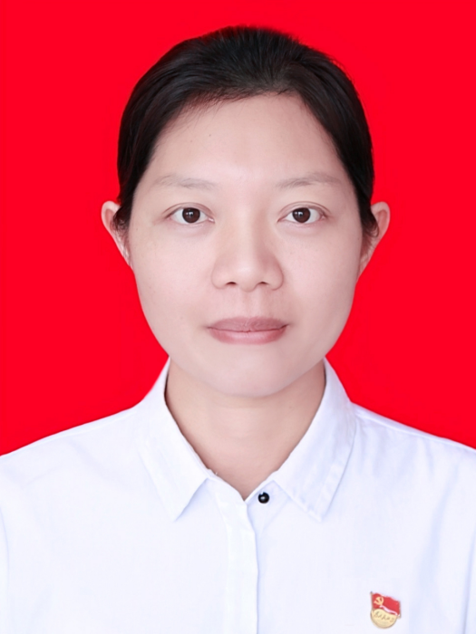 陳麗萍(江西省宜春市銅鼓縣行政服務中心四級主任科員) 陳麗萍(江西省宜春市銅鼓縣行政服務中心四級主任科員)