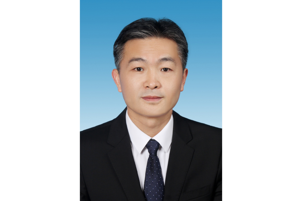 肖震(貴州省人力資源和社會保障廳黨組成員、副廳長) 肖震(貴州省人力資源和社會保障廳黨組成員、副廳長)