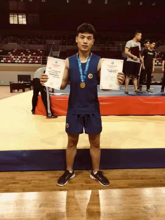 周旭(中國男子散打運動員) 周旭(中國男子散打運動員)