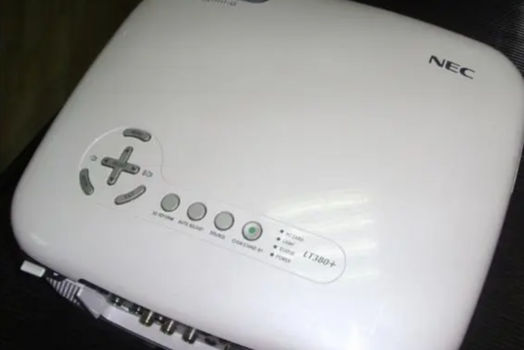 NEC LT380+ NEC LT380+