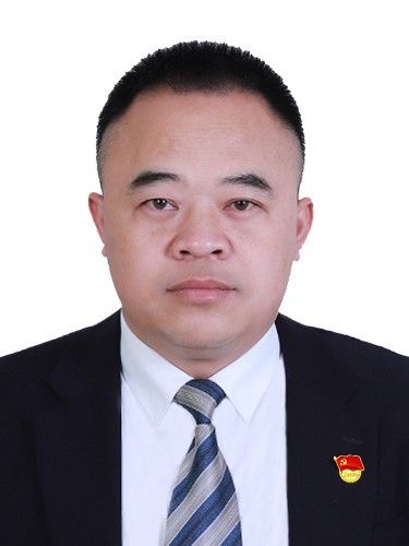 李兆偉(貴州省赤水市投資促進局黨組書記、局長) 李兆偉(貴州省赤水市投資促進局黨組書記、局長)