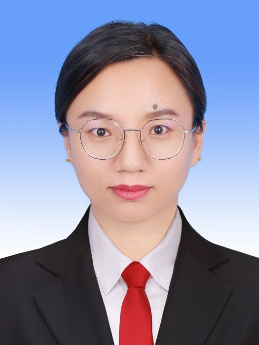 丁嬋(新疆維吾爾自治區克孜勒蘇柯爾克孜自治州住建局黨組成員、副局長)