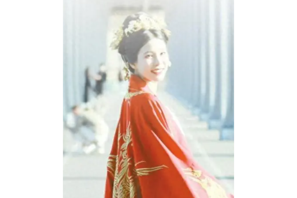 楊月(自駕27000公里環遊歐洲的河南女孩) 楊月(自駕27000公里環遊歐洲的河南女孩)