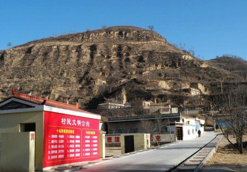馮家營村(雲南安寧市八街鎮下轄村) 馮家營村(雲南安寧市八街鎮下轄村)
