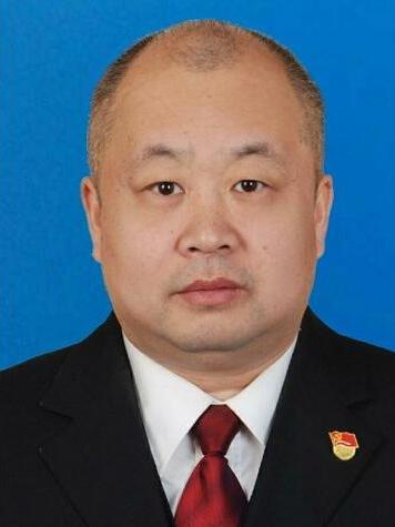 姜偉(山東省濟南市市中區自然資源局四級調研員) 姜偉(山東省濟南市市中區自然資源局四級調研員)