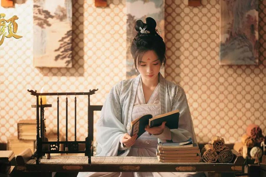 十七(短劇《虛顏》中的女主角) 十七(短劇《虛顏》中的女主角)