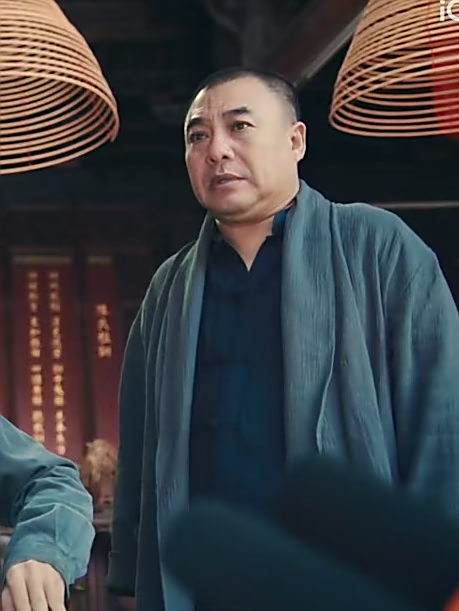 鐘超(喜劇電影《暴走英雄》中的角色) 鐘超(喜劇電影《暴走英雄》中的角色)
