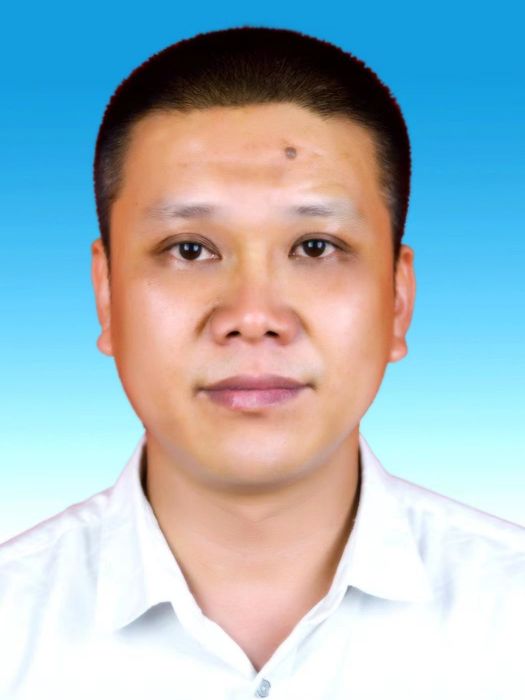 李紹元(漳州市詔安縣霞葛鎮黨委副書記、鎮長) 李紹元(漳州市詔安縣霞葛鎮黨委副書記、鎮長)