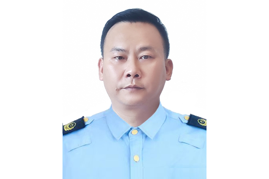 曾波(江西省黎川縣市場監督管理局黨組書記、局長) 曾波(江西省黎川縣市場監督管理局黨組書記、局長)
