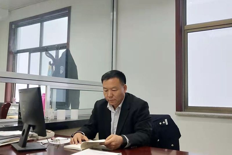 張雲立(中國硬筆書法協會會員) 張雲立(中國硬筆書法協會會員)