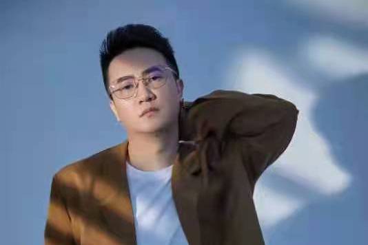 趙陽(《快樂星球》電視劇音樂總監) 趙陽(《快樂星球》電視劇音樂總監)