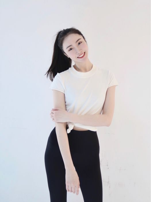 陳露(中國內地舞蹈女演員、國家二級舞蹈演員) 陳露(中國內地舞蹈女演員、國家二級舞蹈演員)