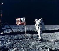 1969年7月20日，人類首次登月成功