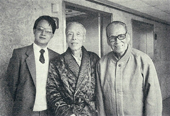 畫家黃君璧、作家劉墉看望病癒後的姚夢谷。