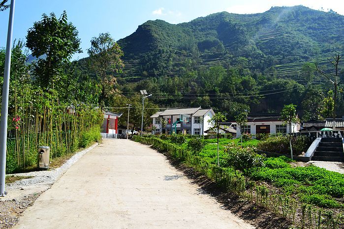 腰鐔村 腰鐔村